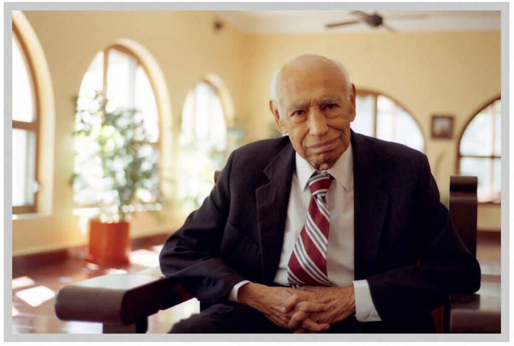 Foto Política Adicional Final